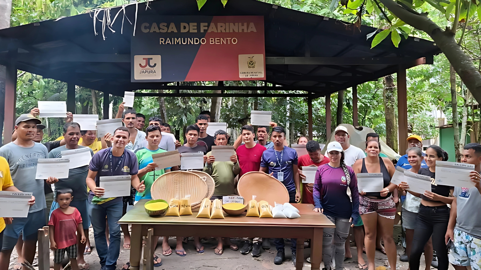 Ainda em visita as Comunidades do Rio Auati-paraná